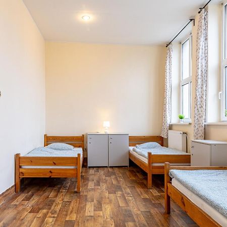 Hostel Orange Plus Torun Bagian luar foto