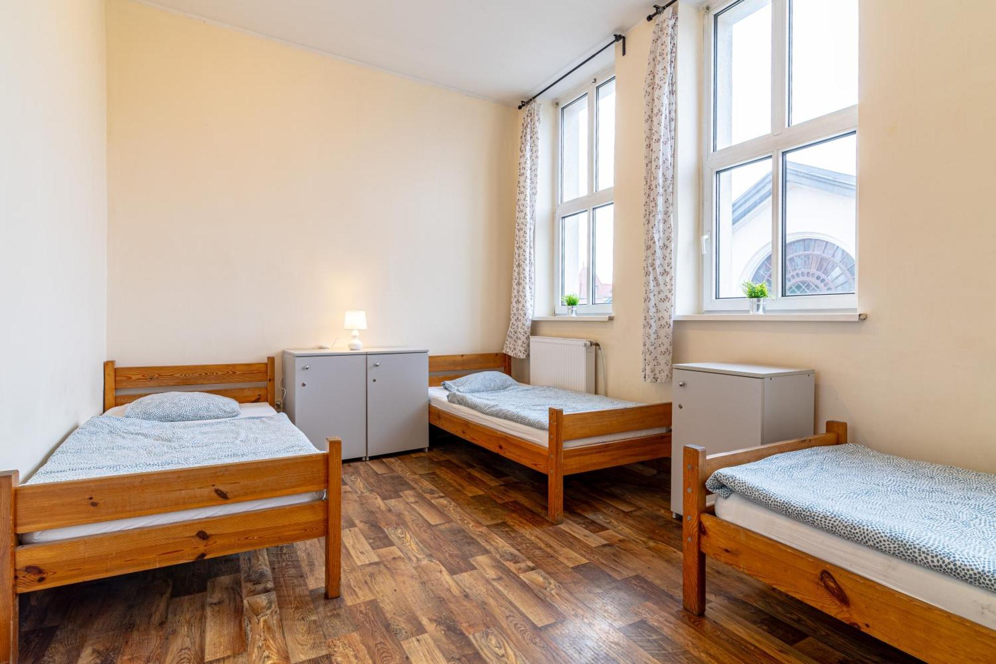 Hostel Orange Plus Torun Bagian luar foto
